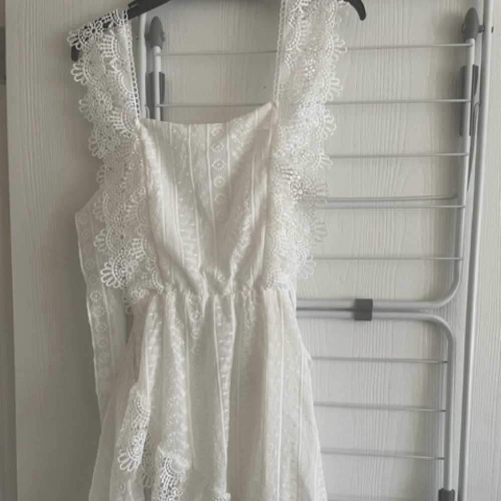 L'ABEYE SIDE-TIE EYLET DRESS